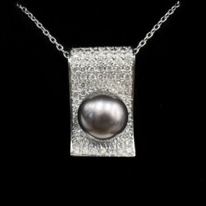 Black Pearl Pendant