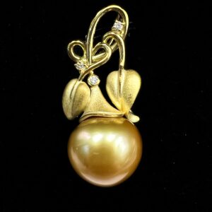 Pearl Pendant